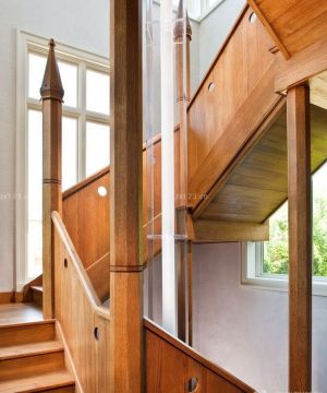 木制楼梯设计效果图片欣赏