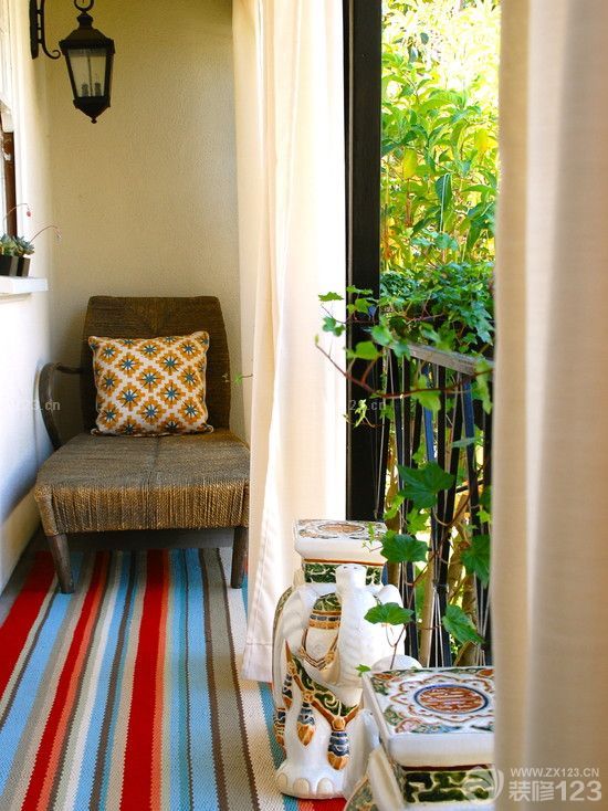 2025封闭阳台花园地毯装饰效果图欣赏