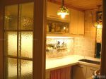 厨房浅黄色门框装修设计图片欣赏