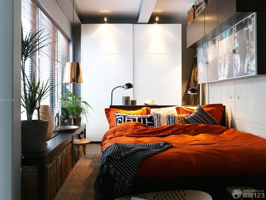 最新创意60平米二室卧室隐形门设计图片大全2023