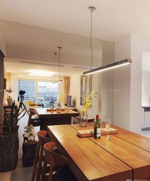 70米房屋美式实木餐桌装修设计效果图片
