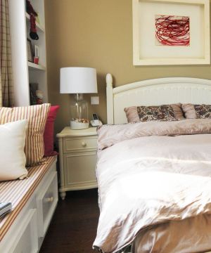 70平米小户型地中海风格卧室床头柜设计图片