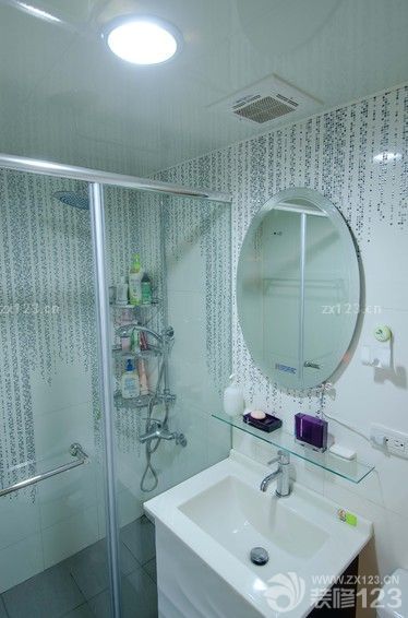 最新70平室内卫生间淋浴房装修效果图欣赏