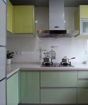 最新70平室内厨房橱柜装修效果图