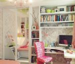 70平米两居室玻璃推拉门隔断装修设计图片 