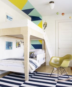 舒适老式60平米小户型实木高低床装修效果图片大全