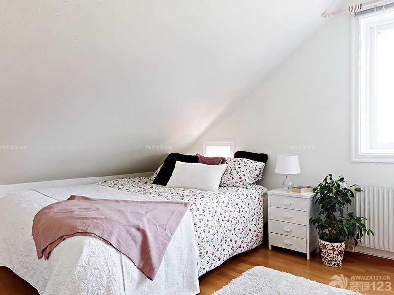 70平米复式楼斜顶阁楼装修效果图大全