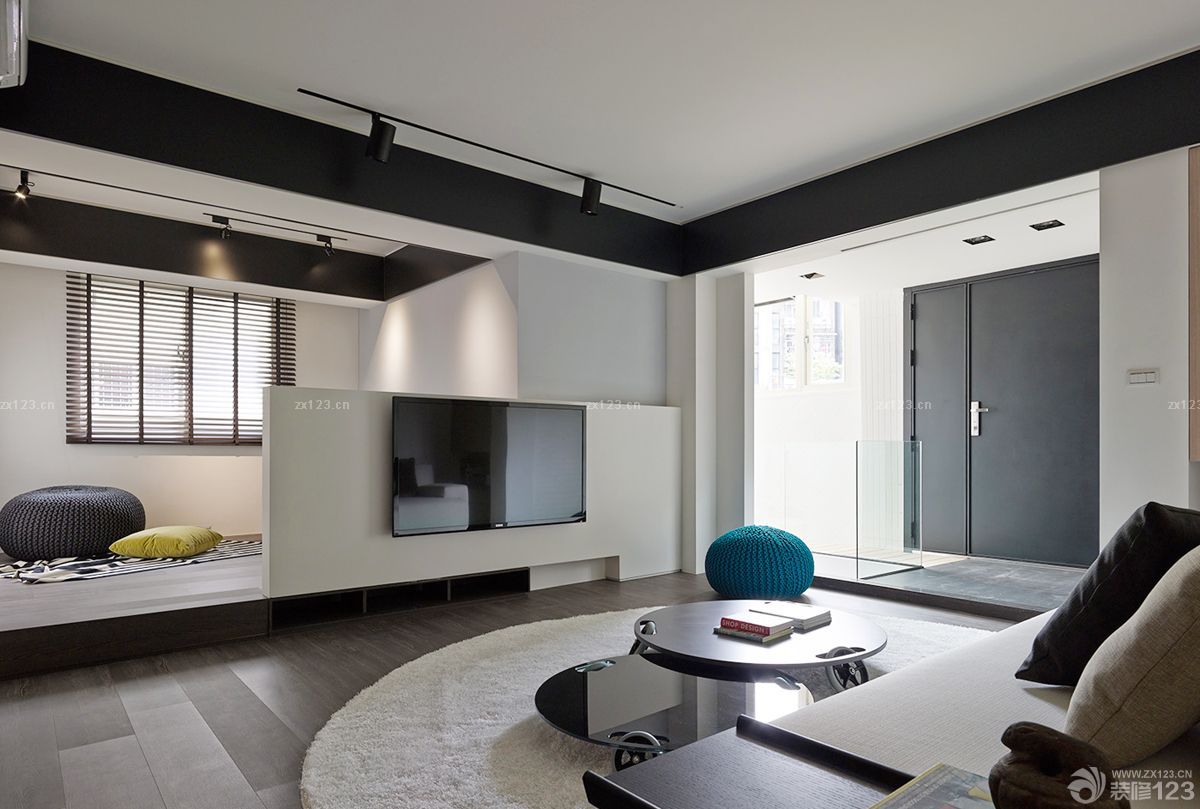 70平米的房子2025装修电视背景墙简单设计图片