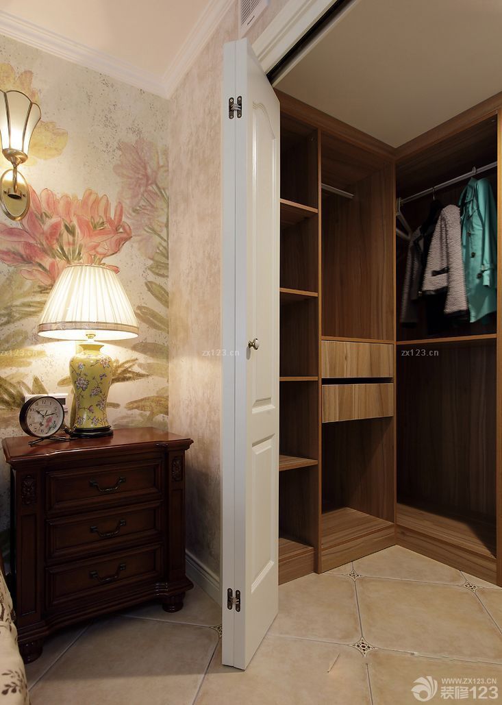 90平方房屋走入式衣柜装修效果图欣赏