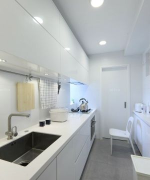 精美60平米两室两厅小厨房装修实景图2023