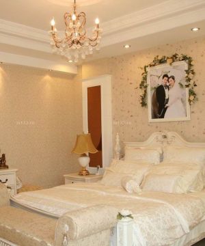 最新70平米带阁楼小户型婚房卧室装饰装修图片