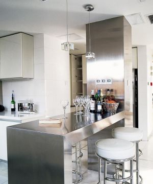厨房不锈钢金属吧台设计装修效果图欣赏