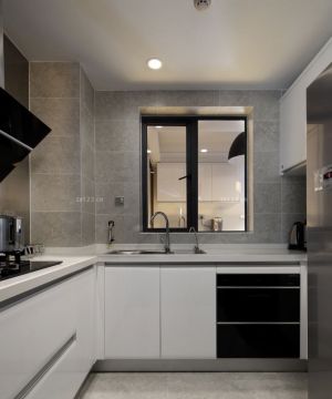 最新90平方房子厨房墙面瓷砖装修效果图片