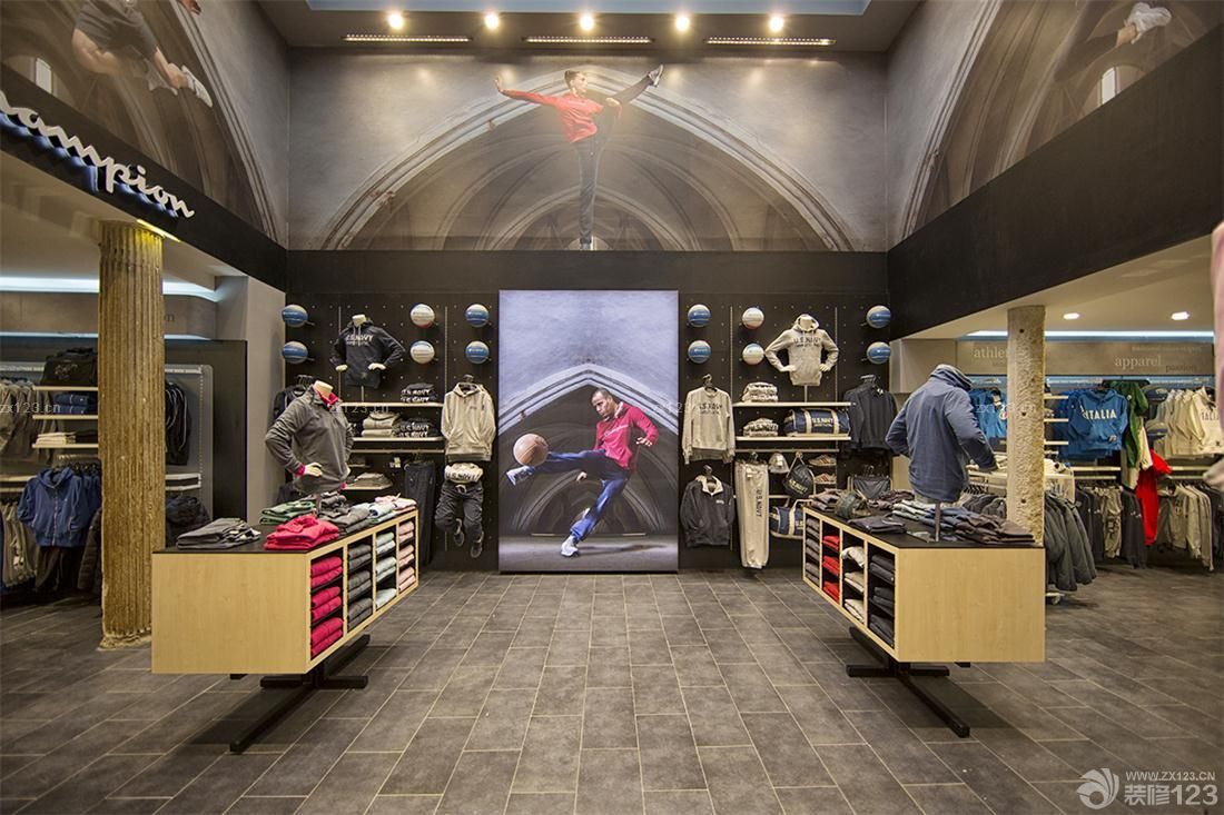 2025品牌服装店服装陈列装修实景图片