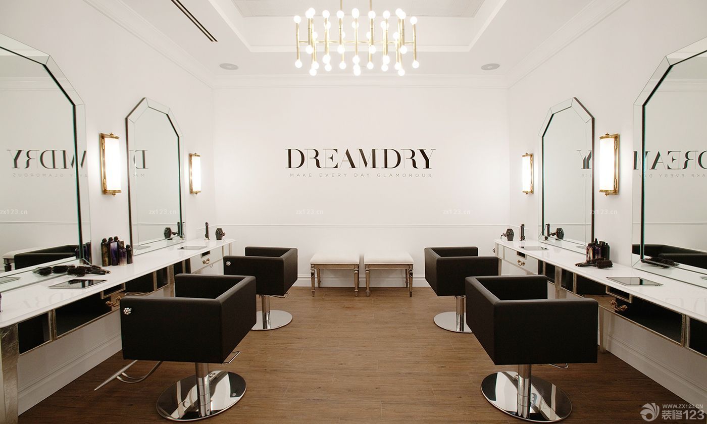 2020高档60平方小型美发店装修图片