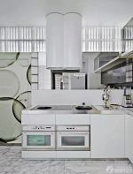 2023 整体厨房白色橱柜装修效果图片