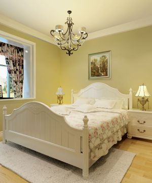 最新70平米房子卧室墙壁颜色装修设计效果图片