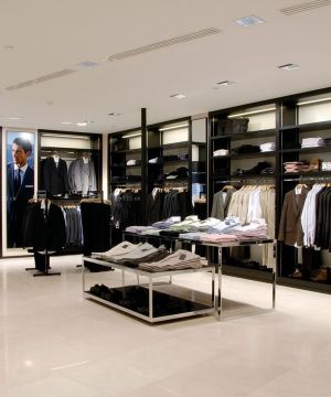 2025最新简约时尚男装店面服装陈列装修效果图