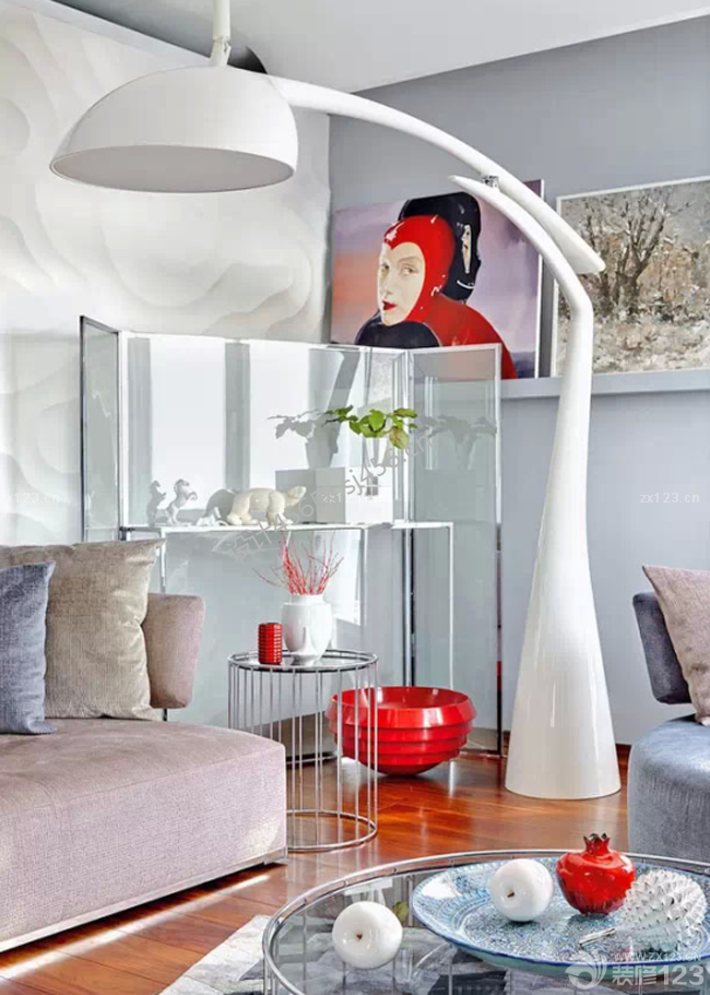 后现代风格落地灯装修效果图片