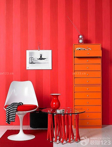 最新简约家装客厅红色墙面装修效果图片欣赏