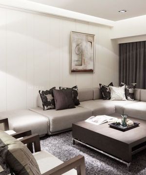 最新130平米三居室家装客厅窗帘装修效果图