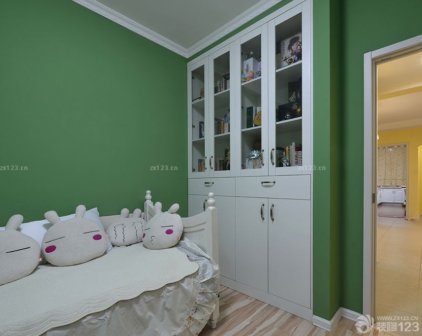 家装90平地中海风格纯色壁纸装修效果图欣赏