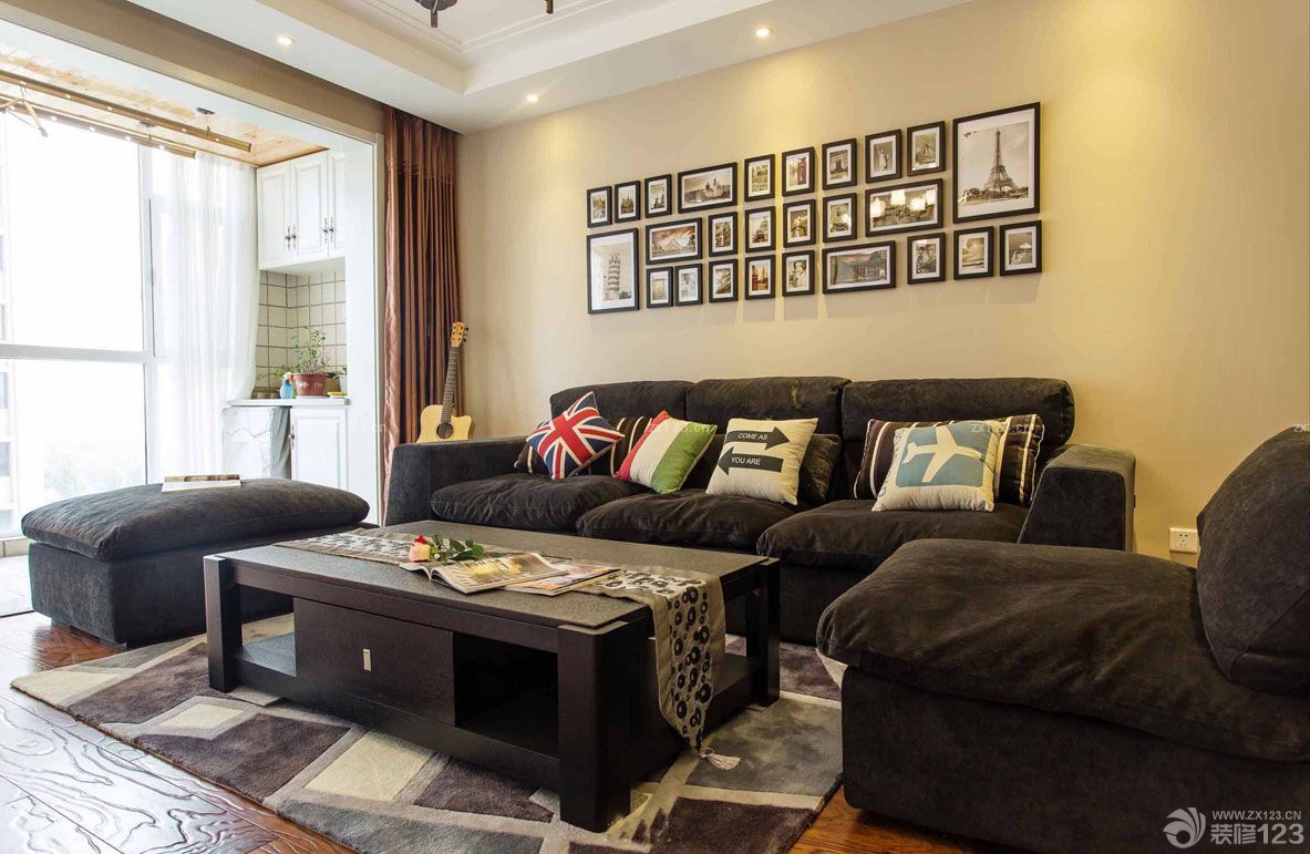 70平米小三房客厅家装阳台如何装修2020_设计456装修效果图