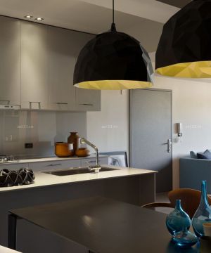 最新70平米小户型厨房吧台装修效果图欣赏