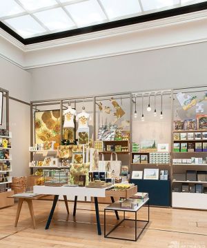 简约60平米店面展示架装修效果图片大全