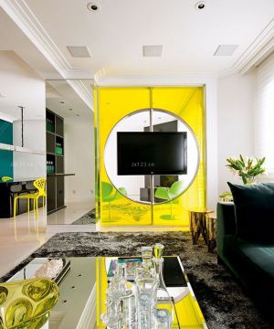 时尚60平米小户型客厅带阁楼个性电视背景墙设计图片