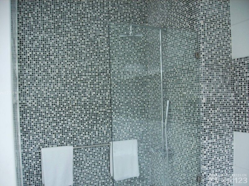 卫生间马赛克墙面装修设计效果图片