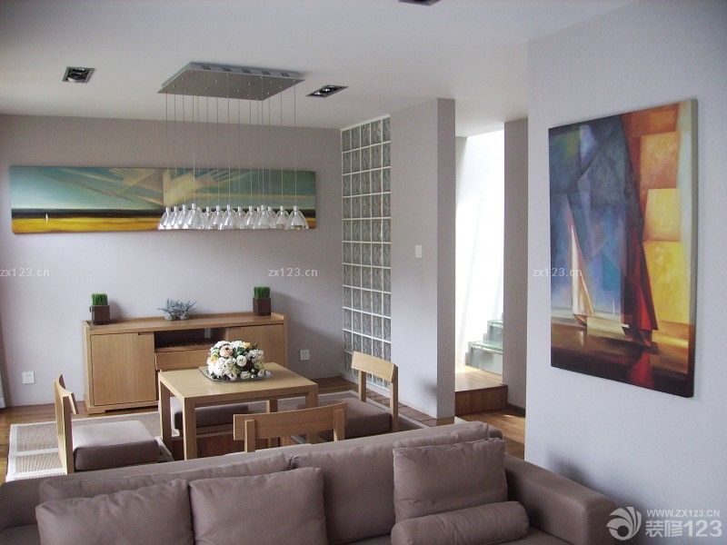 2025时尚混搭风客厅家具装修效果图