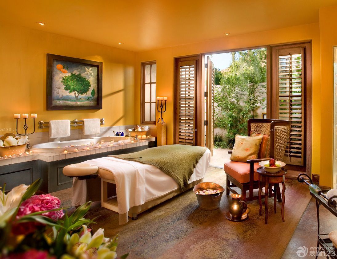 2025古典欧式美容院棕色墙面装修效果图大全