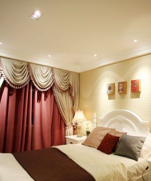 卧室欧式短帘装潢设计效果图片欣赏