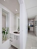 2023最新现代风格小户型室内家庭玄关设计装修图片