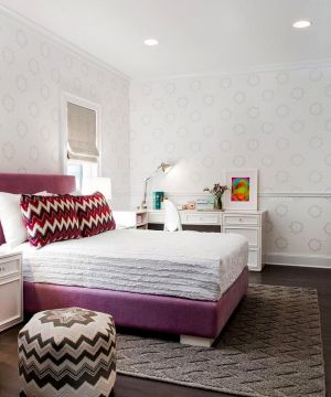 时尚美式小型室内卧室壁纸装修图片