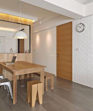 最新三室一厅餐厅美式实木餐桌装修效果图大全2023图片 