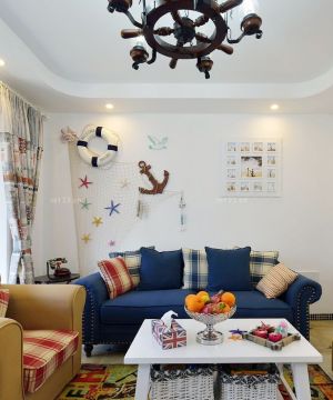 三房两厅客厅墙面装饰装修设计图片大全