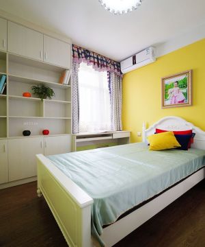 简约90平两室一厅儿童房黄色墙面装修效果图欣赏