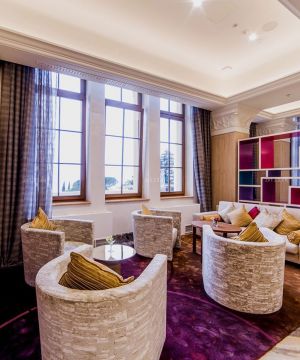 绚丽两室一厅客厅单人沙发装修效果图大全2025图片