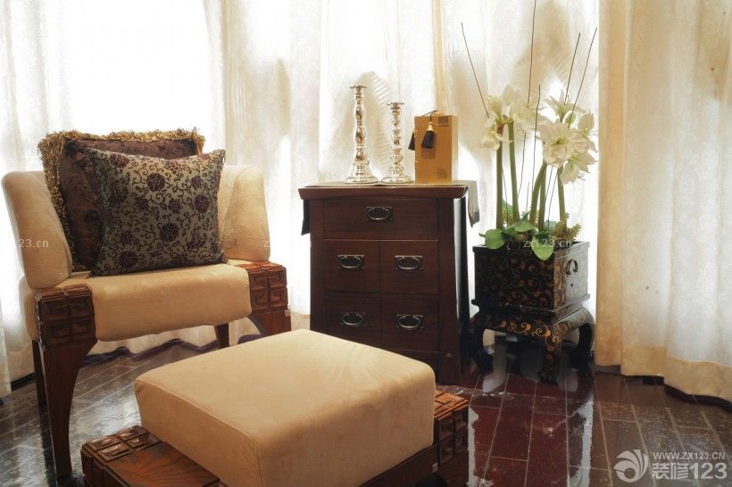 2025最新东南亚装饰风格家装卧室窗帘效果图