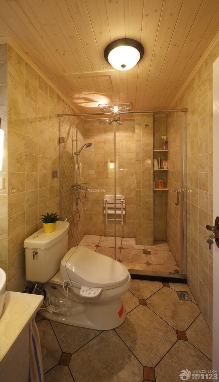 2023小户型浴室玻璃门装修效果图片