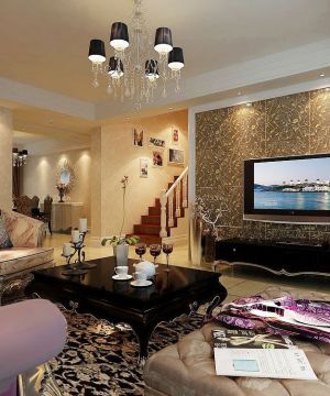 最新欧式复式房子壁纸背景墙装修设计图片