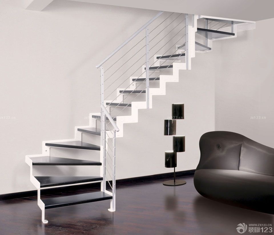 2025复式顶楼钢木楼梯装修效果图片大全