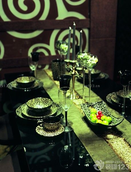 2025最新现代时尚装修餐厅灯具效果图片