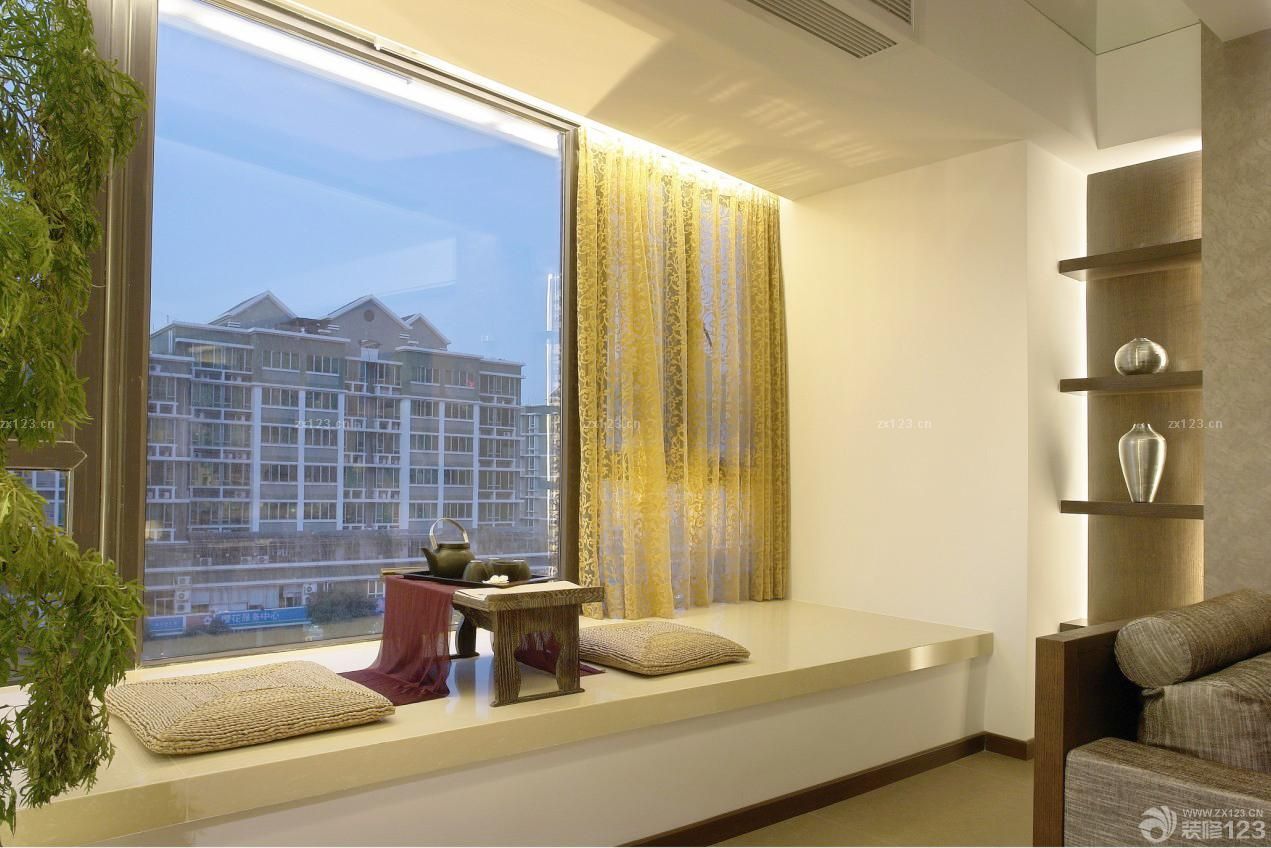 错层阳台黄色窗帘装修图片大全