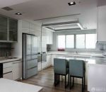 最新90平米三房两厅厨房吧台装修效果图欣赏