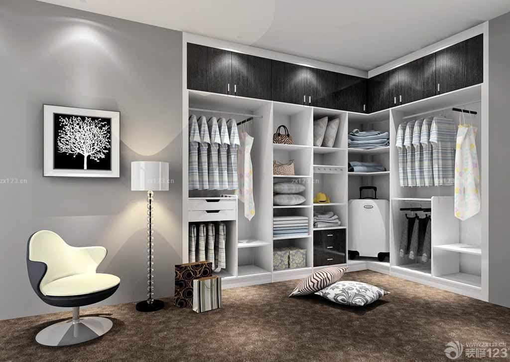 最新现代小户型衣帽间异形椅子装修效果图片