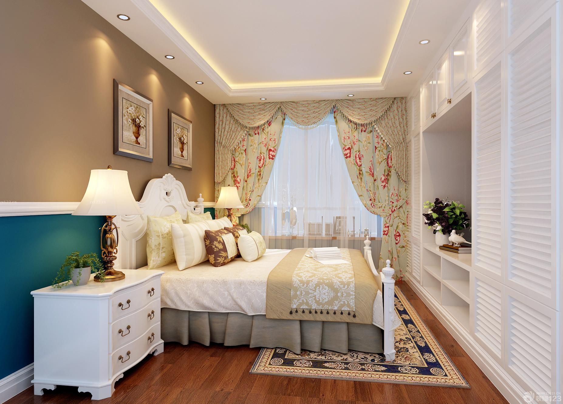 2025年小户型装修地中海风格深褐色木地板装修效果图片