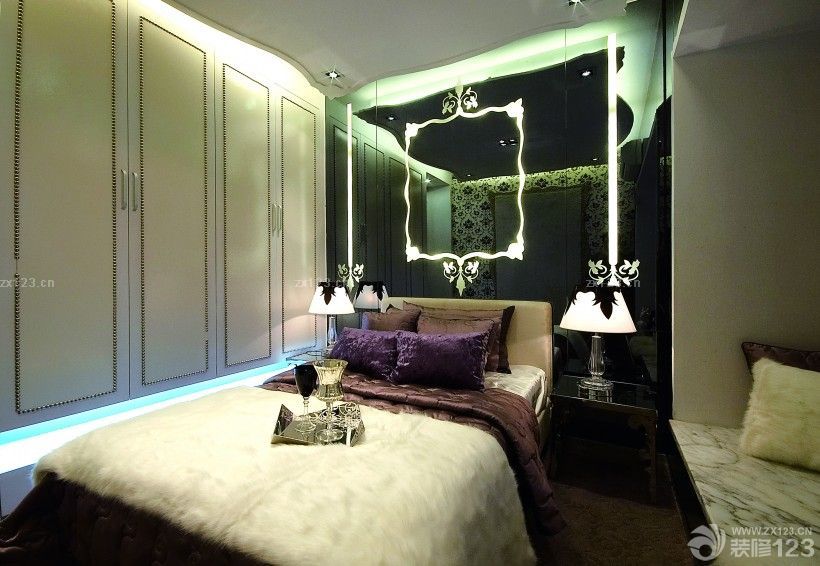 2025现代风格卧室床头背景墙装修效果图片